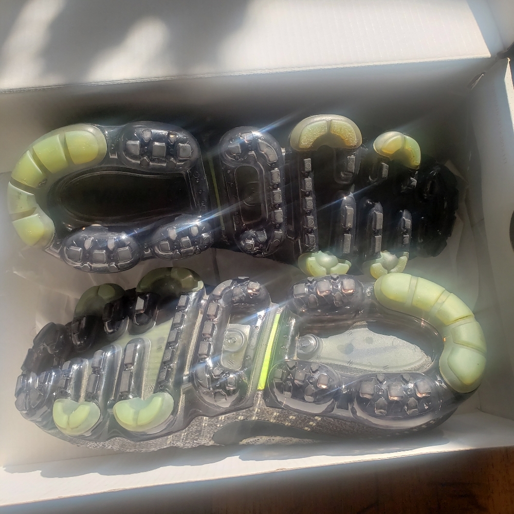 Nike  Air VaporMax Flyknit - Picture 6 of 6